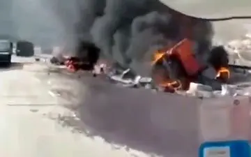 تصادف وحشتناک در جاده سیرجان / راننده ها هردو در آتش سوختند