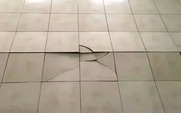  خداحافظی با ترک‌های سرامیک: راهکارهایی برای داشتن کف‌پوشی بی‌نقص