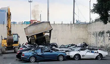 نابودی خودروهای لوکس به دستور رئیس جمهور جنجالی+فیلم