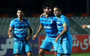 تراکتور یا پرسپولیس؛ ستاره پیکان به کدام تیم می رود؟