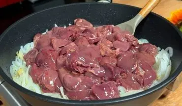 آموزش پخت غذای خانگی اسپانیایی با جگر و پنیر (ویدئو)