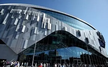  محرومیت هوادار به دلیل پرتاب فنجان به طرف گلر آبی پوشان پایتخت