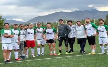 عنایتی و وریا میهمان یاران فردوسی‌پور در کمپ + عکس