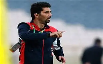 حسینی:به ما لقب متمول نچسبانید