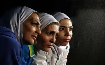 عکس/ حضور خواهران منصوریان در کنار امدادگران