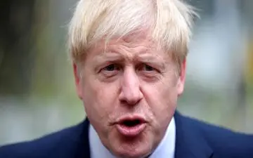 الجزیره: عرب ها و مسلمانان انگلیس از نژادپرستی جانسون نگران هستند 