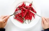 غذاهای تند به سوزش سر دل، معده درد یا اسهال منجر می شود