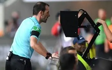  فدراسیون فوتبال: وضعیت VAR تا دو هفته آینده مشخص می شود