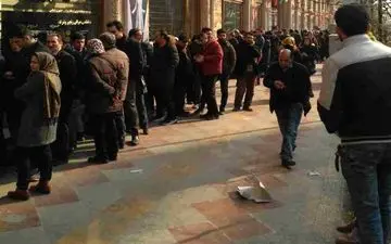 تقاضای خرید دلار زیاد شد/ برخی صرافی‌ها فروش ندارند