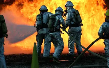 آتش‌سوزی ساختمان مسکونی چهار طبقه+جزییات 