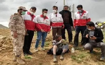 نجات پیرمرد ۹۴ ساله در ارتفاعات چادگان بعد از سه روز مفقودی
