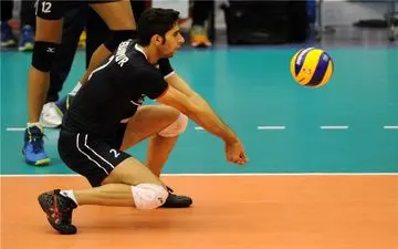 والیبالیست ایرانی لژیونر شد 