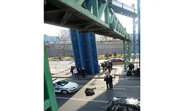 خودکشی دختر 18 ساله از بالای پل هوایی