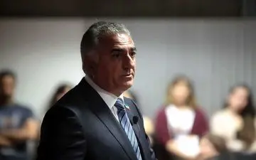 
رضا پهلوی از لیست مهره‌های موساد کنار رفت/ ماجرا چیست؟