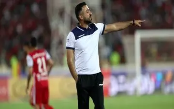 سرمربی گل‌گهر به نشست خبری نیامد