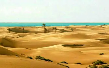 پاک ترین ساحل ایران + عکس