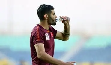 سعید آقایی در حال نوشیدن آب تهران؛موضوع که سوژه پرسپولیسی‌ها شده است!