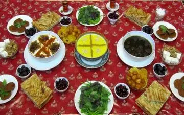 پهن کردن سفره افطاری برای ۳۰۰ معلول + فیلم 