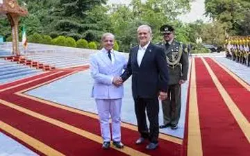 
جزئیات تماس تلفنی مهم پزشکیان و نخست وزیر پاکستان 