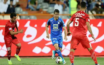 پاتک قلعه نویی به استقلال؛ پیشنهاد وسوسه کننده سپاهان به ستاره آبی‌پوشان 