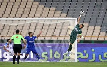 جذاب‌ترین تقابل استقلال و سپاهان/ آزمون بزرگ حسینی برابر خط حمله آتشین سپاهان/ سید حسین کار سختی در پیش رو دارد