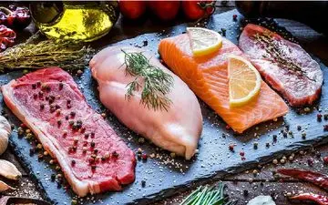 
قیمت گوشت مرغ، گوشت قرمز و دام زنده امروز دوشنبه ۲ مهر ۱۴۰۳/ مرغ گران شد؛ گوشت گوساله ارزان+‌ جدول
