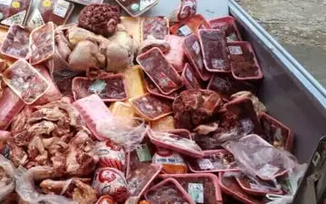 کشف ۲ تن فرآورده‌ گوشتی غیربهداشتی در نیشابور