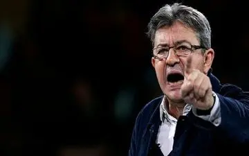 استعفای وزیر کشور فرانسه، نشانه فروپاشی دولت مکرون است