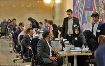 نامزدهای ریاست جمهوری در نخستین روز ثبت نام؛ از بازیگر تا لیدر فوتبال
