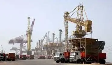 سه کشتی حامل ۱۸۰هزار تن گندم در بندر امام خمینی(ره) پهلو گرفتند
