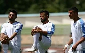 بازیکنان بدون قرارداد در تمرین استقلال!