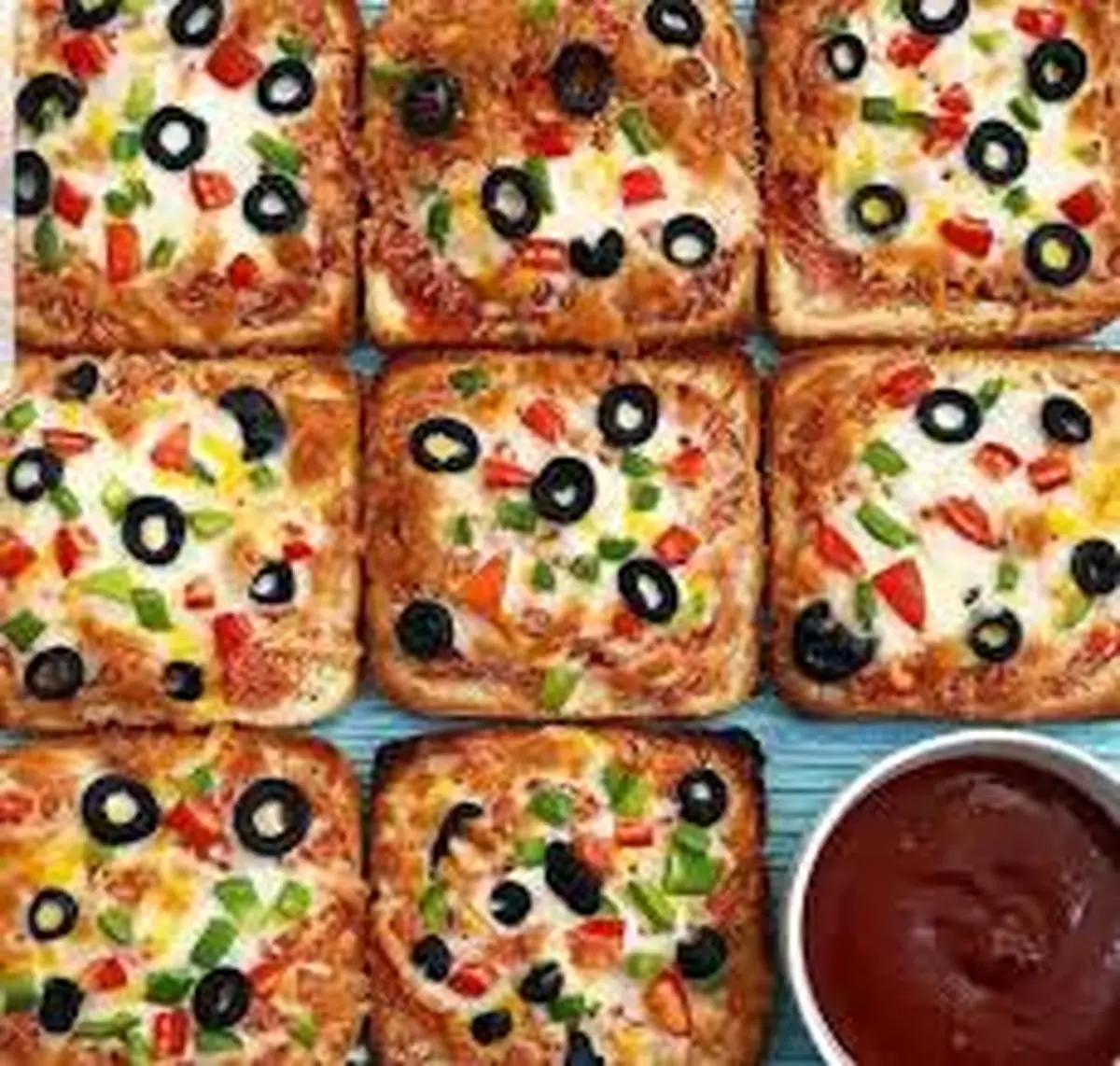 پیتزا لقمه ای با نان تست خیلی دلبره!