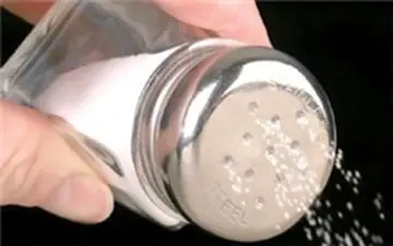  عوارض مصرف نمک