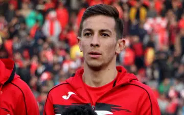 فرشاد احمدزاده می‌تواند زیر فشارها دوام بیاورد؟