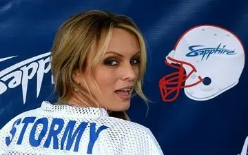 بازیگر جنجالی فیلم‌های پورن بازهم ترامپ را به چالش کشید