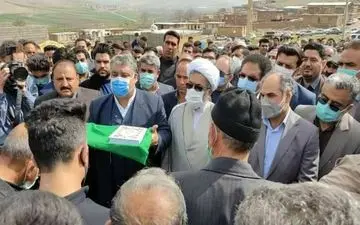 
بخشش قاتل پس از ۵ سال با برگزاری آیین «خون صلح»/ در سال ۹۹، ۲۳ فقره پرونده قتل که آماده اجرا بود به سازش ختم گردید