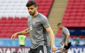 واکنش عزت اللهی به خبر مذاکره اش با استقلال