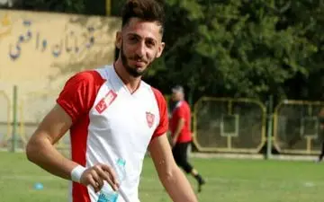 هدیۀ فوق‌العاده ستارۀ جوان پرسپولیس به کاپیتان محبوب این تیم + عکس