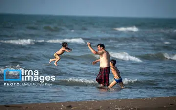 دریای خزر سه قربانی گرفت؛ غرق‌شدگی پدر و دو فرزند نوجوان در رامسر