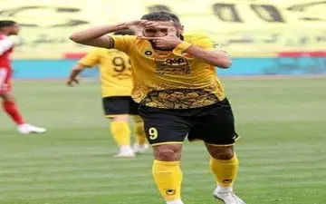 اگر می خواهید آقای گل یا مهندس لیگ شوید به سپاهان بیاید


.