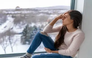 اختلال عاطفی فصلی با افسردگی خفیف زمستانی چه تفاوتی دارد؟