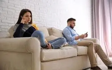 به همسرم مشکوک هستم؛چطور متوجه بشم خیانت میکنه؟