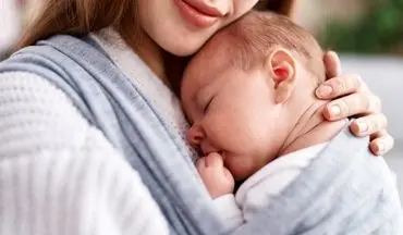 زیاد در آغوش گرفتن نوزاد خوب است؟

