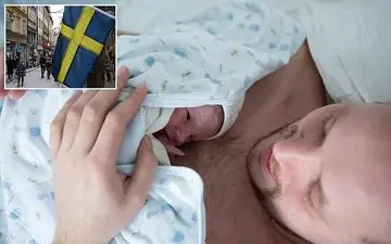 تغییر غیرمنتظره اندام جنسی نوزاد دختر پس از تماس پوستی با پدر