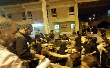 اطعام زائران در مرز منذریه عراق توسط موکب اوقاف در مرز خسروی (به روایت تصویر)