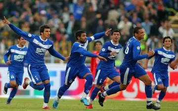  حسین ماهینی آبی‌پوش در ترکیب استقلال 