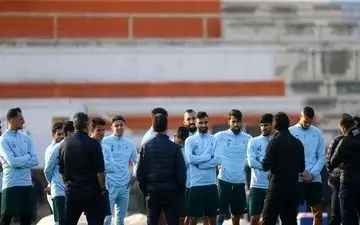  سیاست سکوت بهترین گزینه برای کادر فنی استقلال و فرهاد