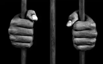 رسوایی در زندان!