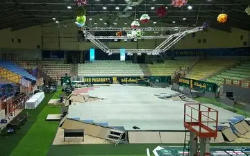 بازدید مدیرکل حراست و مدیرکل اداره ورزش و جوانان کرمانشاه از سالن کشتی+عکس 