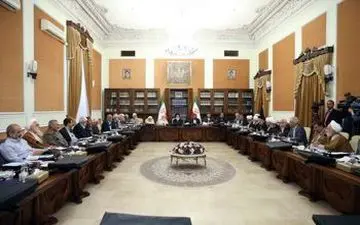 بازگشت احمدی نژاد به جلسه مجمع تشخیص مصلحت نظام 